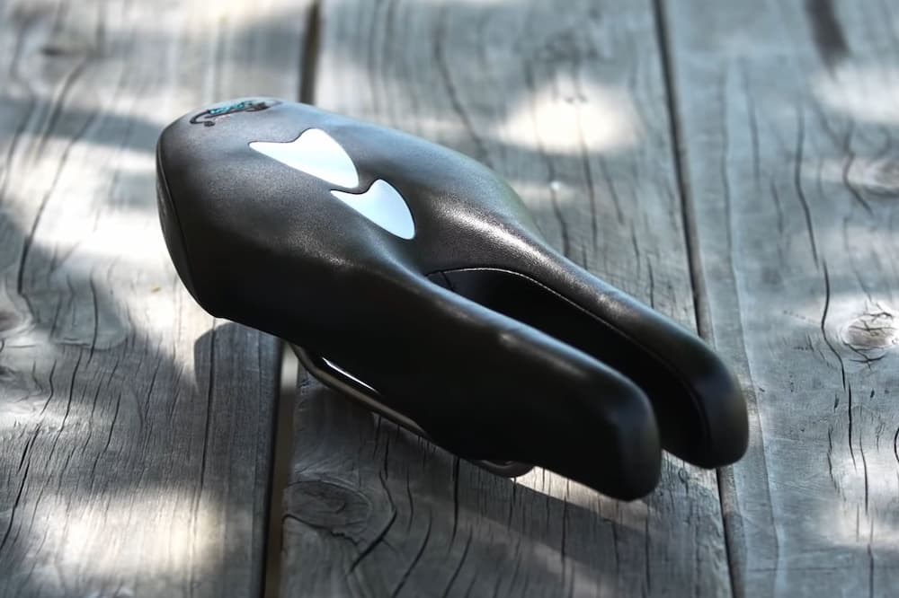 noseless bike seat