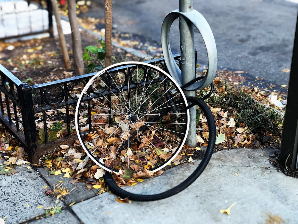 wheel truing without stand