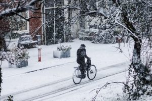 Read more about the article Cycling In Cold Weather – Tips On Keeping Warm In Freezing Cold