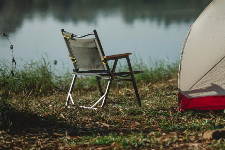 How To Carry A Folding Chair And Beach Chair On A Bike?