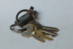 Read more about the article Where To Put Keys While Cycling?