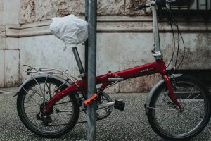 Read more about the article How To Lock Up A Bike Without A Rack?