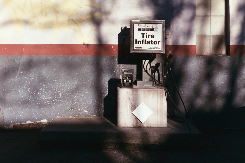 gas station air pump for inflating bike tires